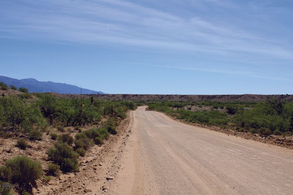 Image 3 of property listing at 11 Acres Bonita Klondyke Road 3, Willcox, AZ 85643