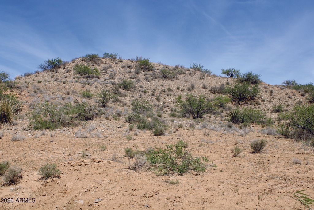 Image 4 of property listing at 11 Acres Bonita Klondyke Road 3, Willcox, AZ 85643