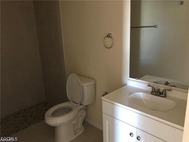 1020 SE 24th AVE, Cape Coral, FL 33990