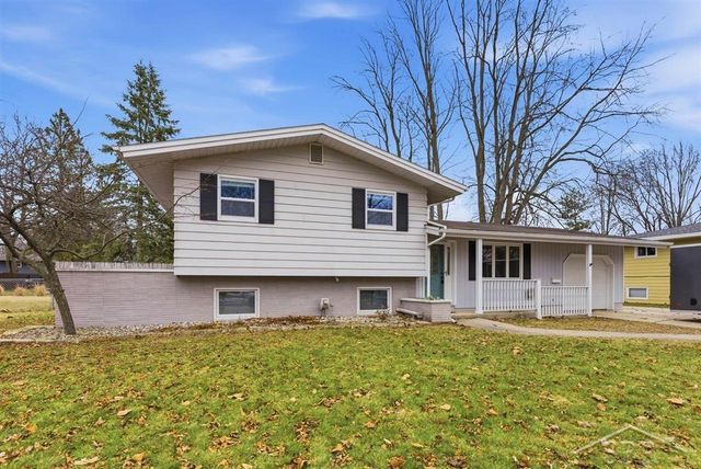 3214 Birchfield Drive, Midland, MI 48642