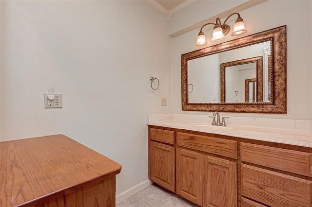 8515 Twelve Oaks Drive, Texas City, TX 77591