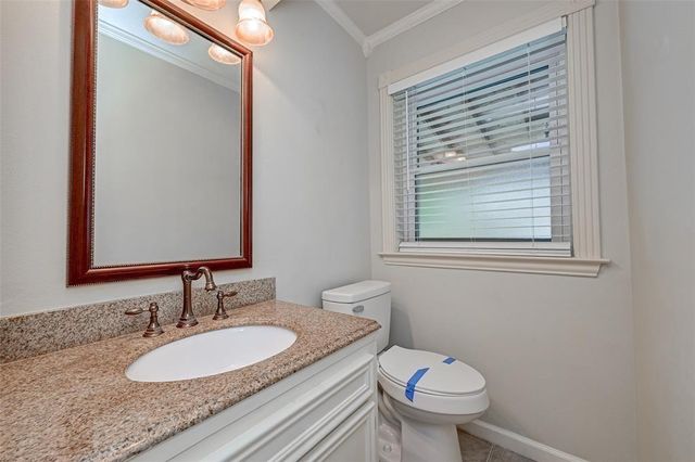 8515 Twelve Oaks Drive, Texas City, TX 77591