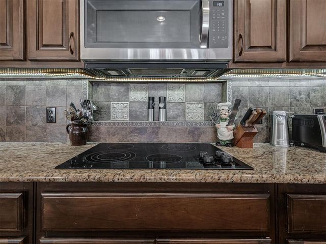 12325 Carriage Way, Oklahoma City, OK 73142