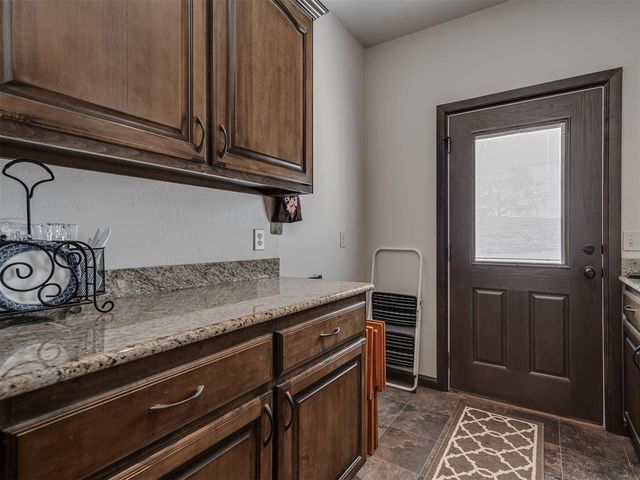 12325 Carriage Way, Oklahoma City, OK 73142