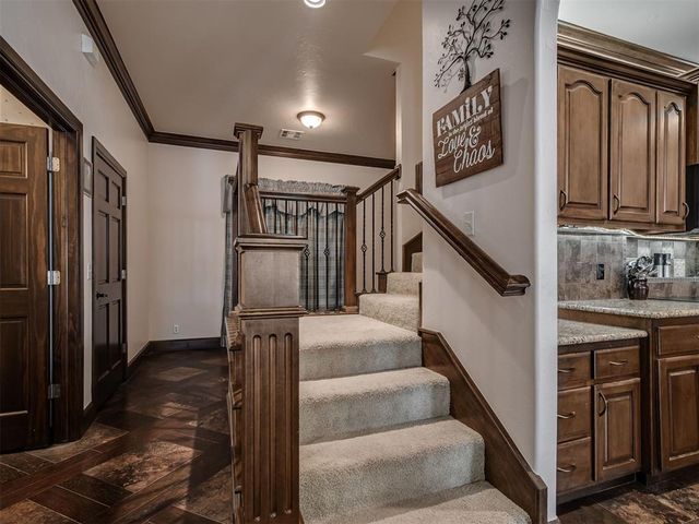 12325 Carriage Way, Oklahoma City, OK 73142