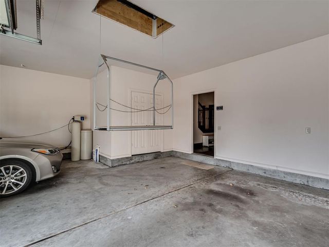 12325 Carriage Way, Oklahoma City, OK 73142