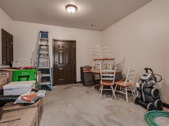 12325 Carriage Way, Oklahoma City, OK 73142