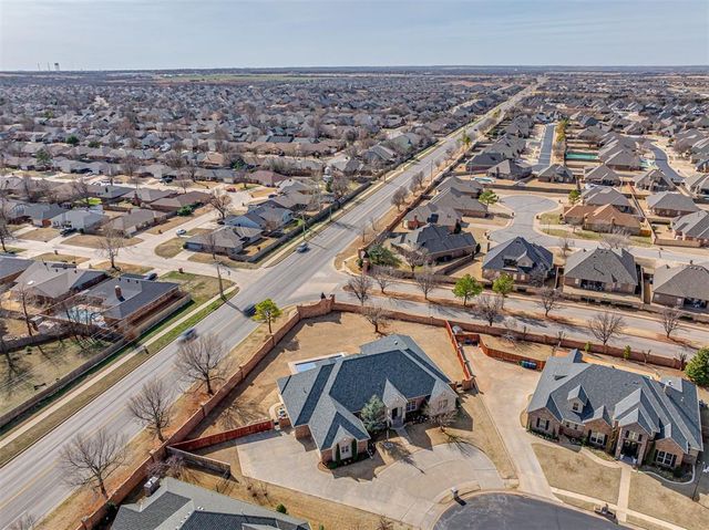 12325 Carriage Way, Oklahoma City, OK 73142