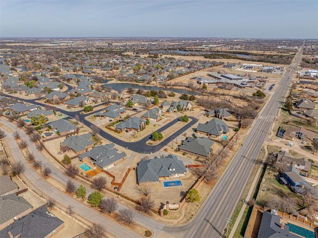 12325 Carriage Way, Oklahoma City, OK 73142