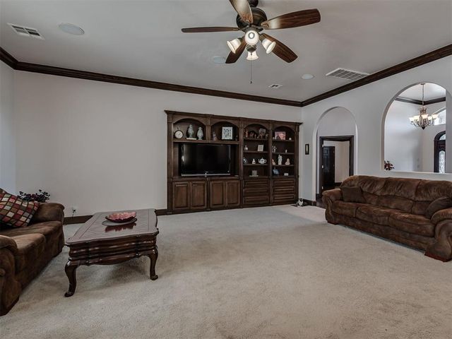 12325 Carriage Way, Oklahoma City, OK 73142