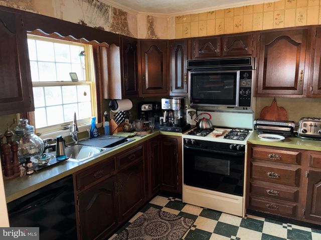 2545 SADDLE DR, Lancaster, PA 17601