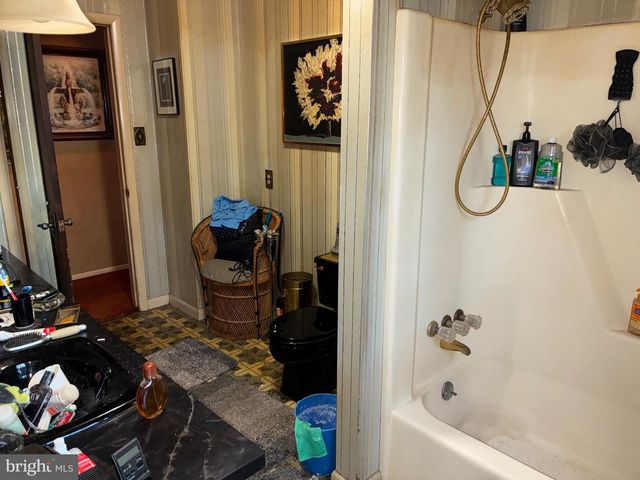 2545 SADDLE DR, Lancaster, PA 17601