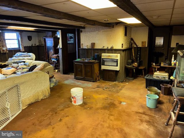 2545 SADDLE DR, Lancaster, PA 17601