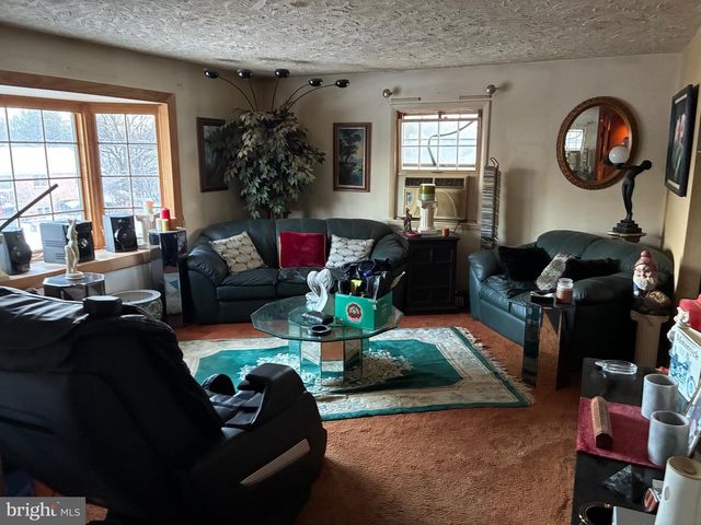 2545 SADDLE DR, Lancaster, PA 17601