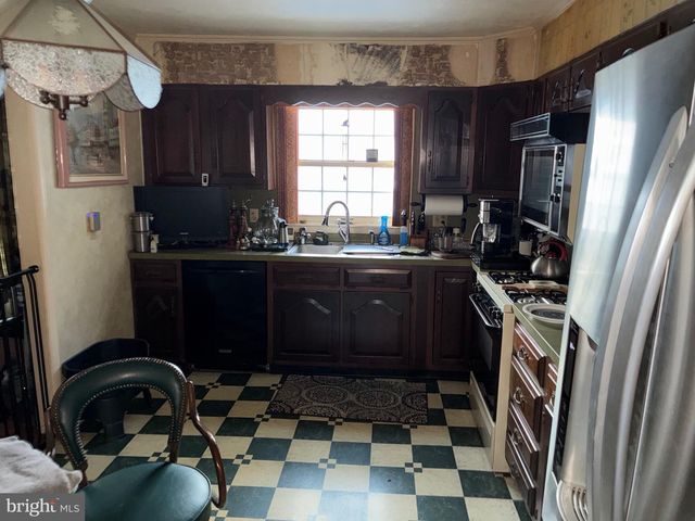 2545 SADDLE DR, Lancaster, PA 17601