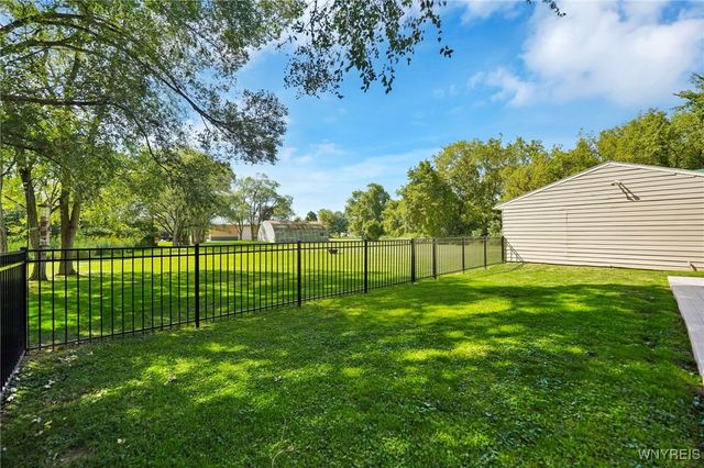 3708 Lockport Olcott Road, Newfane, NY 14094