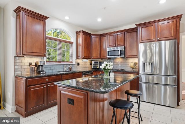 9485 PEP RALLY LN, Waldorf, MD 20603