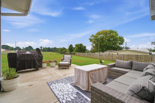 6610 Rogers Lane, Burlington, KY 41005