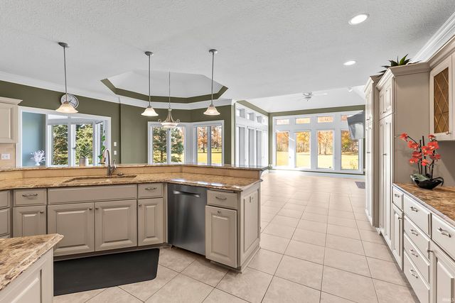 6921 Mangrove Lane, Fort Wayne, IN 46835