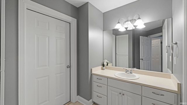 6921 Mangrove Lane, Fort Wayne, IN 46835