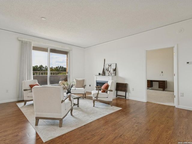 1 Towers Park Ln Apt 317, San Antonio, TX 78209