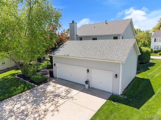 706 Rolling Wind Drive, O'fallon, MO 63368