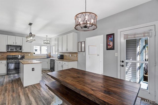 706 Rolling Wind Drive, O'fallon, MO 63368
