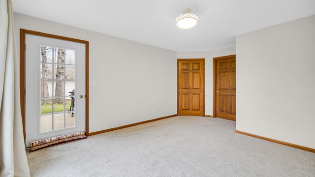 3001 Columbine Circle F, Valparaiso, IN 46383