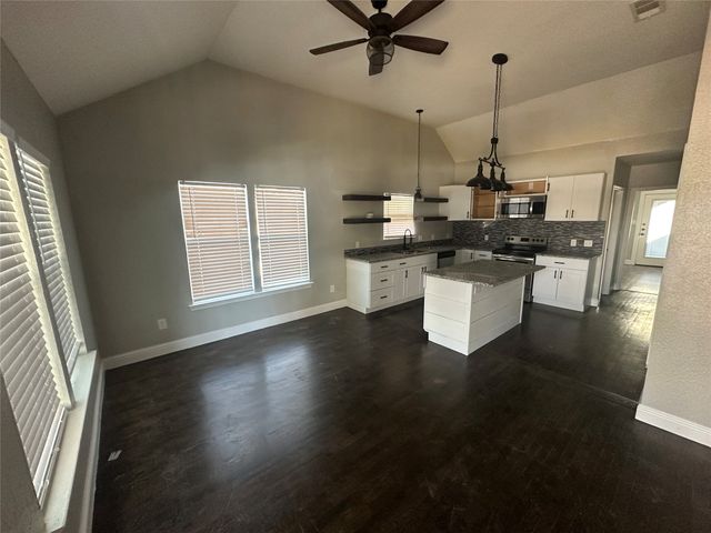 615 S Elm Street, Sherman, TX 75090