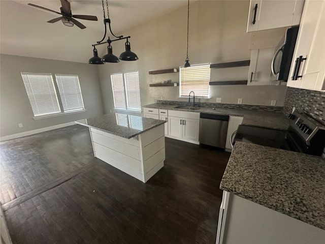 615 S Elm Street, Sherman, TX 75090