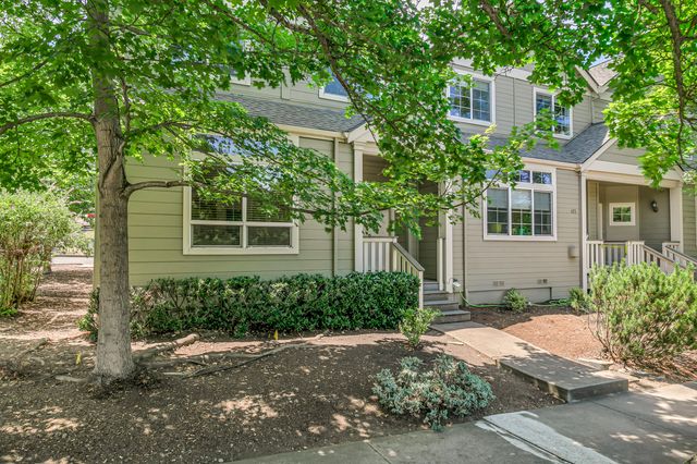 411 N Mountain Avenue, Ashland, OR 97520