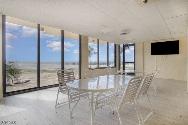 7330 Estero BLVD 202, Fort Myers Beach, FL 33931