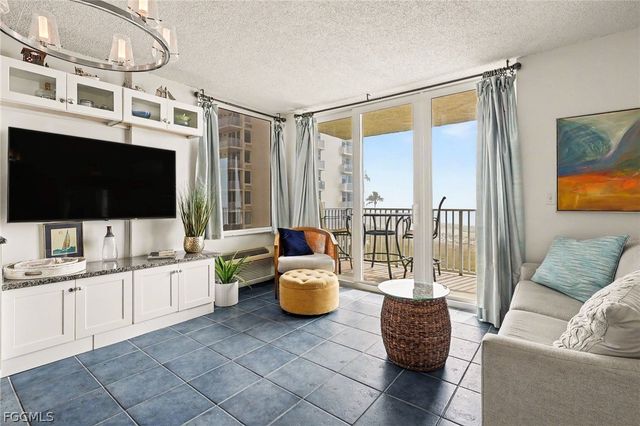 7330 Estero BLVD 202, Fort Myers Beach, FL 33931