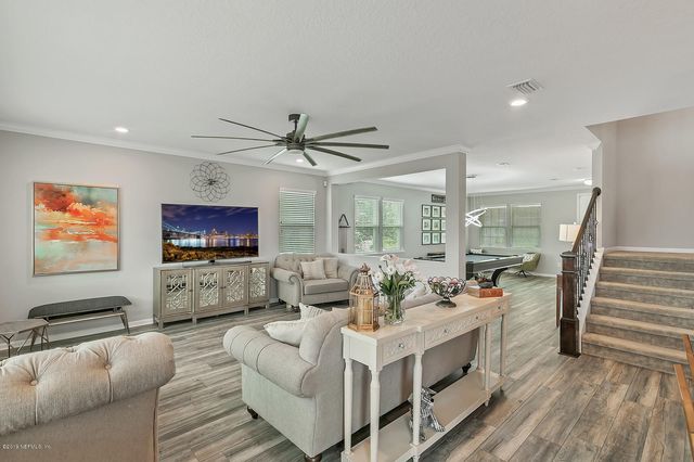 258 HERITAGE OAKS Drive, St. Johns, FL 32259