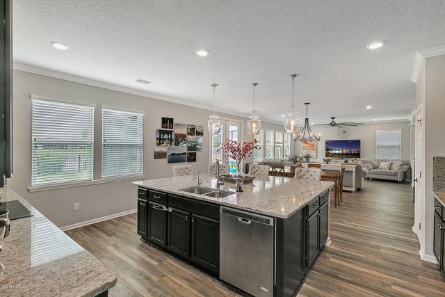 258 HERITAGE OAKS Drive, St. Johns, FL 32259