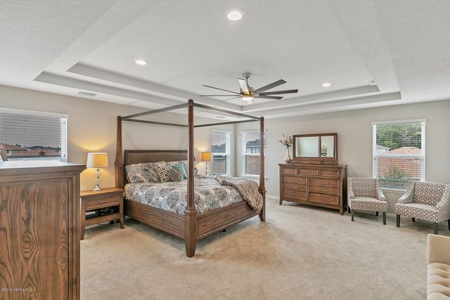 258 HERITAGE OAKS Drive, St. Johns, FL 32259