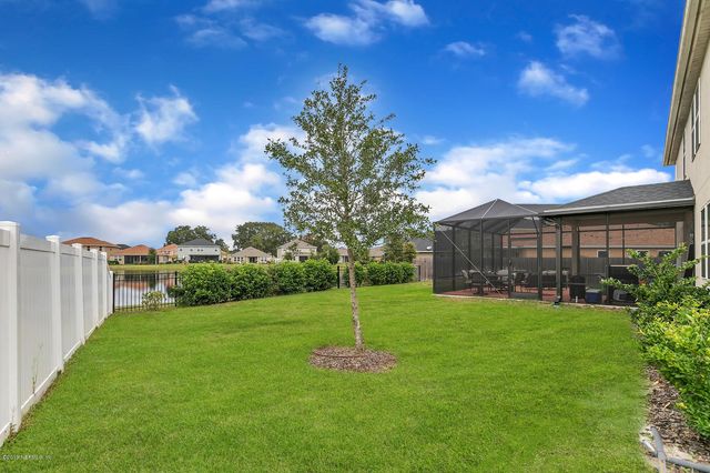 258 HERITAGE OAKS Drive, St. Johns, FL 32259