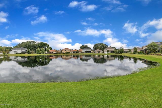 258 HERITAGE OAKS Drive, St. Johns, FL 32259