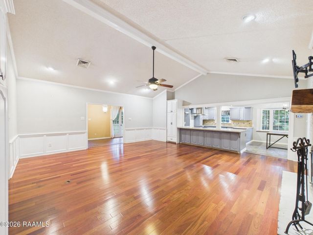 127 Beau Coteau Parkway, Broussard, LA 70518