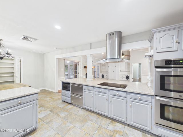 127 Beau Coteau Parkway, Broussard, LA 70518