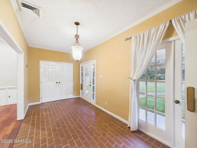 127 Beau Coteau Parkway, Broussard, LA 70518