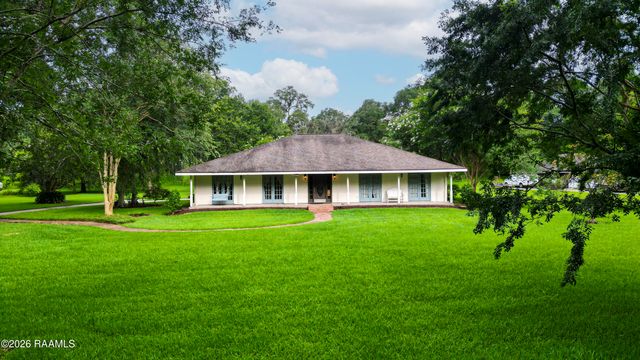 127 Beau Coteau Parkway, Broussard, LA 70518