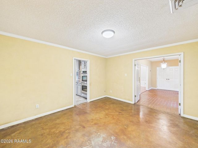 127 Beau Coteau Parkway, Broussard, LA 70518