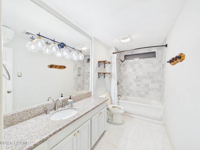 127 Beau Coteau Parkway, Broussard, LA 70518