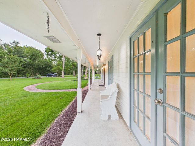 127 Beau Coteau Parkway, Broussard, LA 70518
