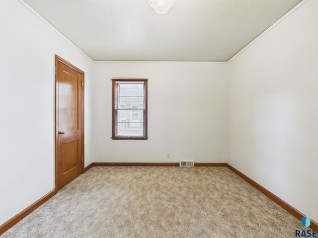 308 E 18th St Street, Sioux Falls, SD 57104