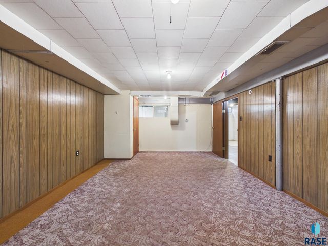 308 E 18th St Street, Sioux Falls, SD 57104