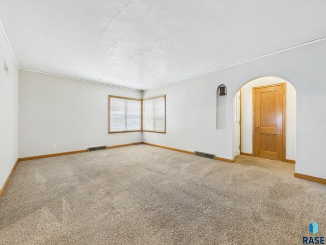 308 E 18th St Street, Sioux Falls, SD 57104