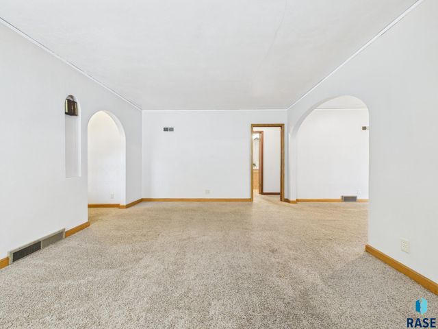 308 E 18th St Street, Sioux Falls, SD 57104
