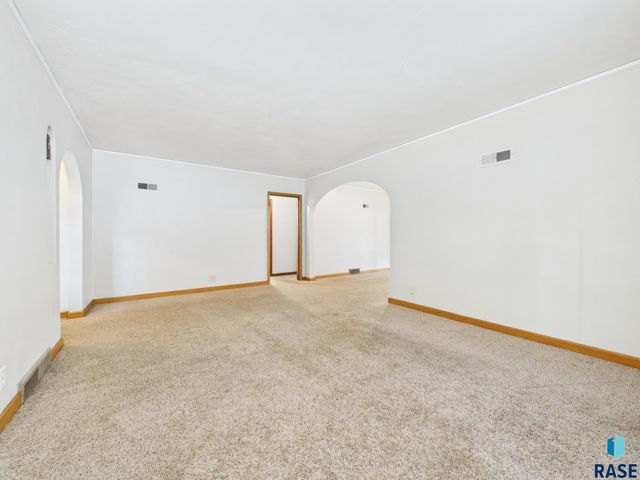 308 E 18th St Street, Sioux Falls, SD 57104